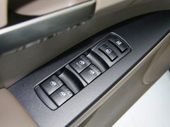 2011款 2.0 自动 四驱豪华导航版 5座