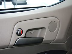 2011款 2.0 自动 四驱豪华导航版 5座