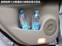 2012款 2.5 CVT 四驱舒适导航版 5座