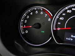 2012款 2.5 CVT 四驱舒适导航版 5座