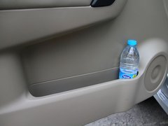 2012款 2.5 CVT 四驱舒适导航版 5座