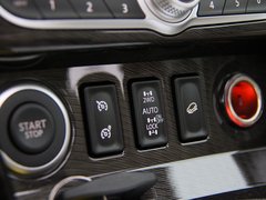 2012款 2.5 CVT 四驱舒适导航版 5座