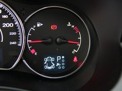 2012款 2.5 CVT 四驱舒适导航版 5座