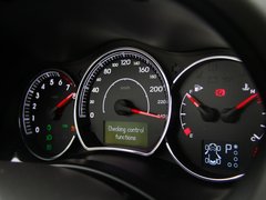 2012款 2.5 CVT 四驱舒适导航版 5座