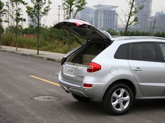 2012款 2.5 CVT 四驱舒适导航版 5座