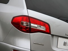 2012款 2.5 CVT 四驱舒适导航版 5座