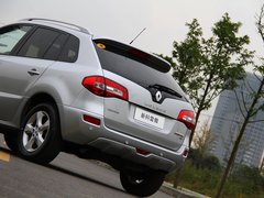 2012款 2.5 CVT 四驱舒适导航版 5座