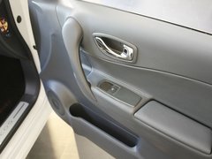 2012款 2.5 CVT 四驱舒适导航版 5座