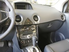 2012款 2.5 CVT 四驱舒适导航版 5座