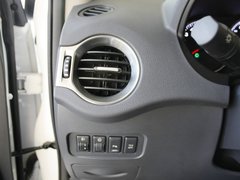 2012款 2.5 CVT 四驱舒适导航版 5座