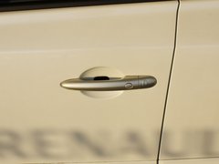 2012款 2.5 CVT 四驱舒适导航版 5座
