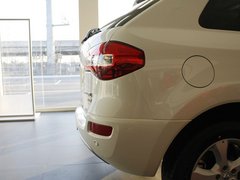 2012款 2.5 CVT 四驱舒适导航版 5座