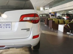 2012款 2.5 CVT 四驱舒适导航版 5座