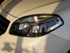 2012款 2.5 CVT 四驱舒适导航版 5座