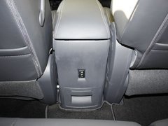 2012款 2.5 CVT 四驱舒适导航版 5座