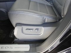 2012款 2.5 CVT 四驱舒适导航版 5座