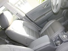 2012款 2.5 CVT 四驱舒适导航版 5座