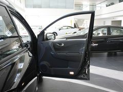2012款 2.5 CVT 四驱舒适导航版 5座