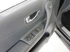 2012款 2.5 CVT 四驱舒适导航版 5座
