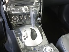 2012款 2.5 CVT 四驱舒适导航版 5座