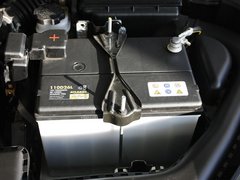 2012款 2.5 CVT 四驱舒适导航版 5座