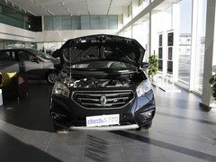 2012款 2.5 CVT 四驱舒适导航版 5座