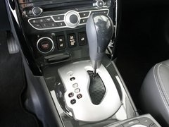 2012款 2.5 CVT 四驱舒适导航版 5座