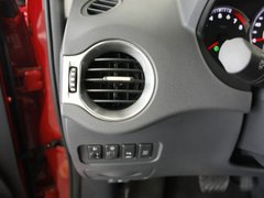 2012款 2.5 CVT 四驱舒适导航版 5座
