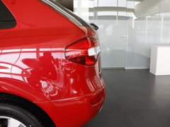 2012款 2.5 CVT 四驱舒适导航版 5座