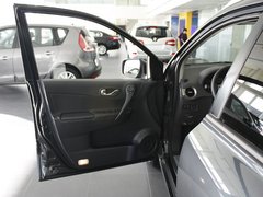 2012款 2.5 CVT 四驱舒适导航版 5座