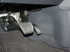 2012款 2.5 CVT 四驱舒适导航版 5座