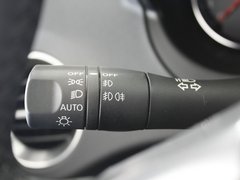 2012款 2.5 CVT 四驱舒适导航版 5座