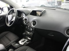 2012款 2.5 CVT 四驱舒适导航版 5座