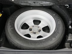 2012款 2.5 CVT 四驱舒适导航版 5座