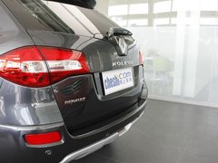 2012款 2.5 CVT 四驱舒适导航版 5座