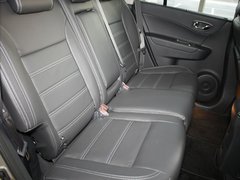 2012款 2.5 CVT 四驱舒适导航版 5座