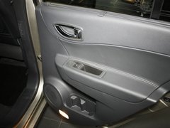 2012款 2.5 CVT 四驱舒适导航版 5座
