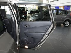 2012款 2.5 CVT 四驱舒适导航版 5座