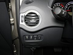 2012款 2.5 CVT 四驱舒适导航版 5座
