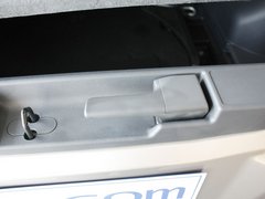 2012款 2.5 CVT 四驱舒适导航版 5座
