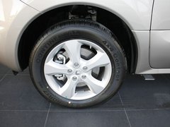 2012款 2.5 CVT 四驱舒适导航版 5座