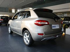 2012款 2.5 CVT 四驱舒适导航版 5座
