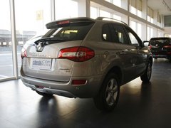 2012款 2.5 CVT 四驱舒适导航版 5座