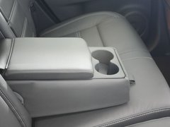 2012款 2.5 CVT 四驱舒适导航版 5座