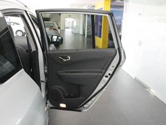 2012款 2.5 CVT 四驱舒适导航版 5座