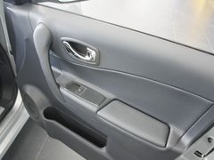 2012款 2.5 CVT 四驱舒适导航版 5座