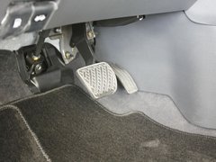 2012款 2.5 CVT 四驱舒适导航版 5座
