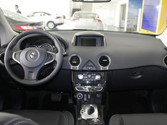 2012款 2.5 CVT 四驱舒适导航版 5座