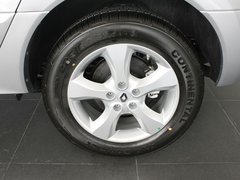 2012款 2.5 CVT 四驱舒适导航版 5座