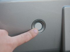 2012款 2.5 CVT 四驱豪华导航版 5座